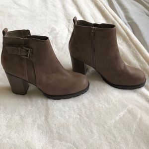 Ankle boots